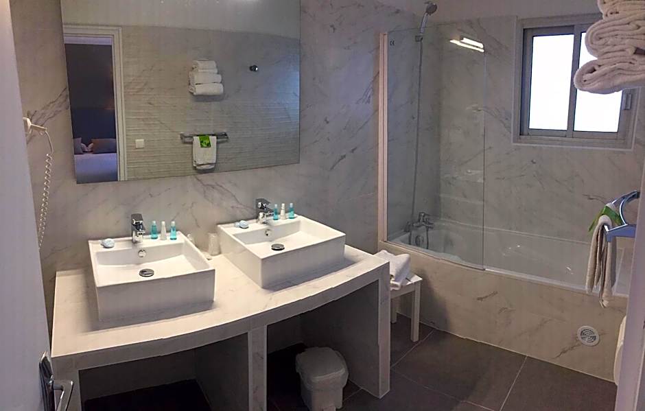 Le Galion Hotel et Restaurant Canet Plage - Logis