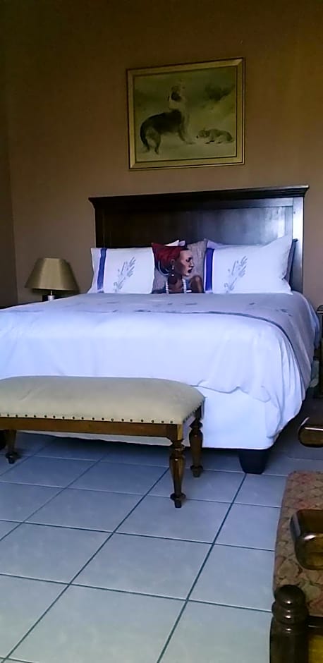 Kwa-Dlamathe Guesthouse
