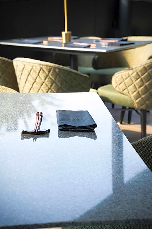 Flow Condesa - Adults Only