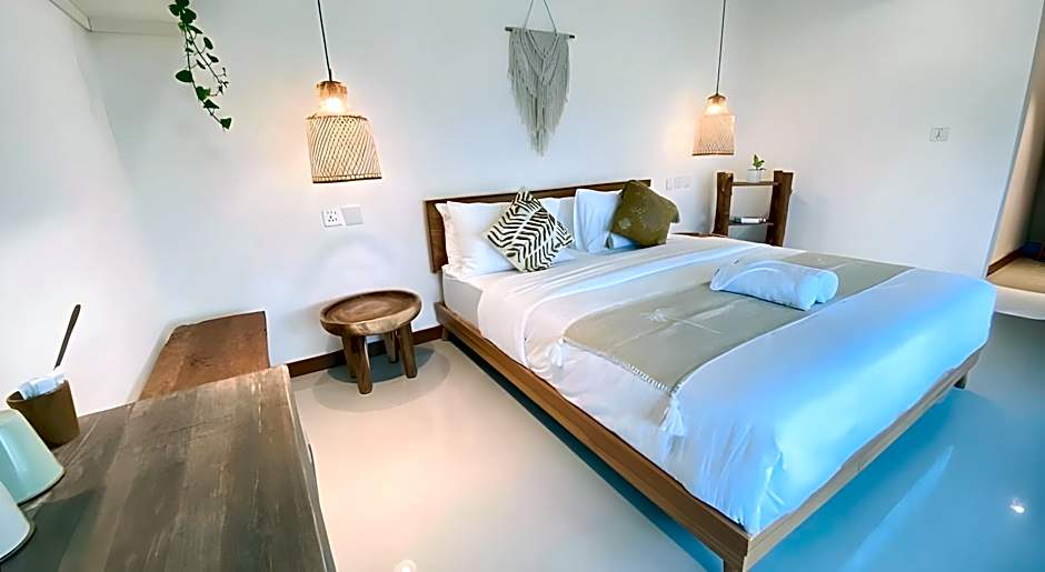 White Penny Hostel