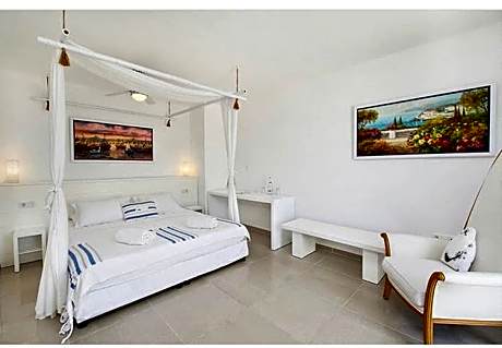 Studio with Sea View