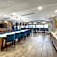 Holiday Inn Express Crestwood By IHG