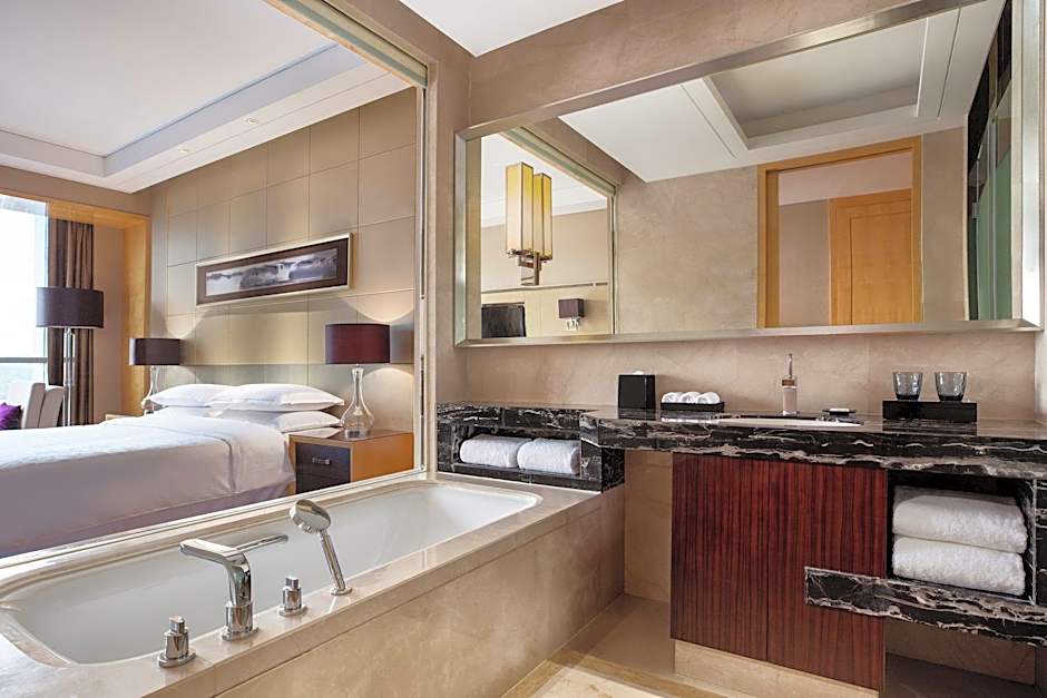 Sheraton Zhenjiang Hotel