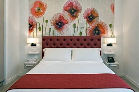 King Room with Roll-In Shower - Disability Access