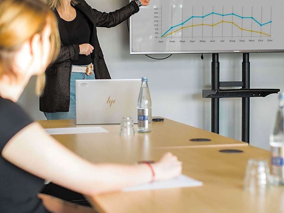 Greet Hotel Brest Aéroport