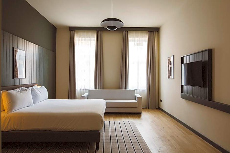 The Honest Budapest by Chic & Basic