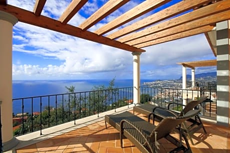 Two Bedroom Funchal & Sea View