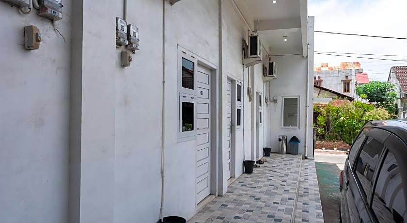 RedDoorz Syariah near RSUD Zainoel Abidin Banda Aceh