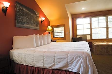 Deluxe Two-Bedroom Apartment with Balcony