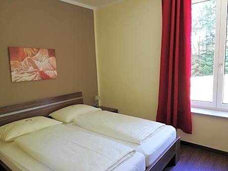 Apartment with Terrace and Lake View