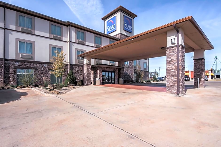 Sleep Inn & Suites Hennessey North