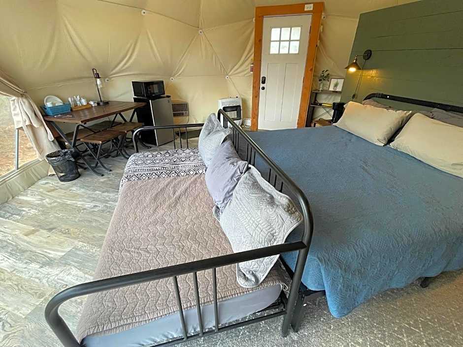 Blue Mountain Domes - The WOW Experience