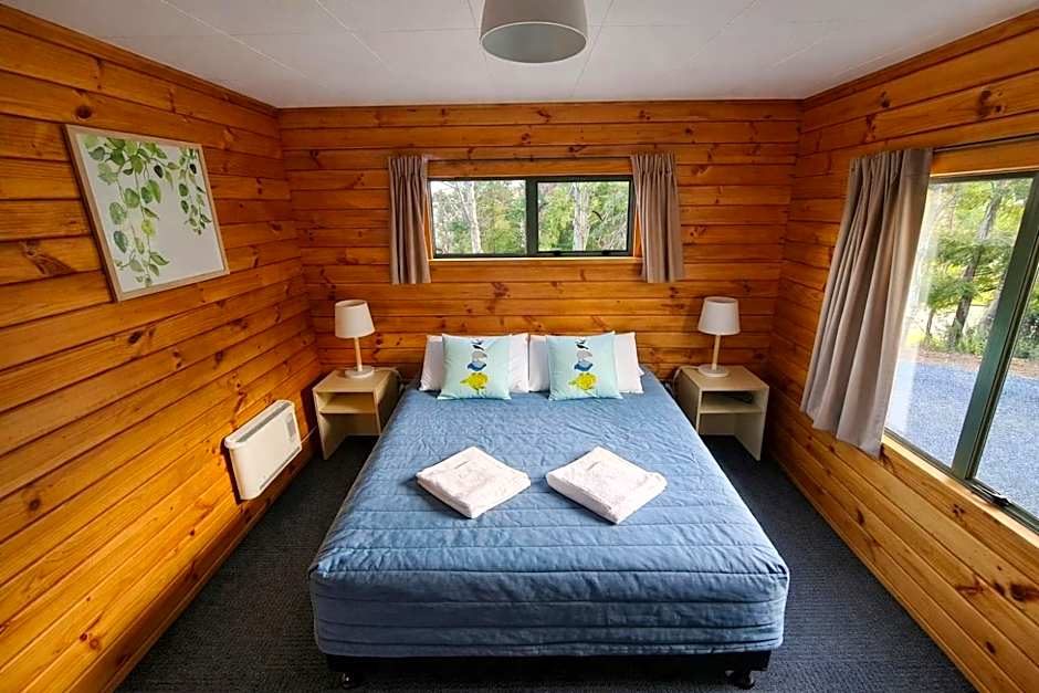 Forest Peak Motel