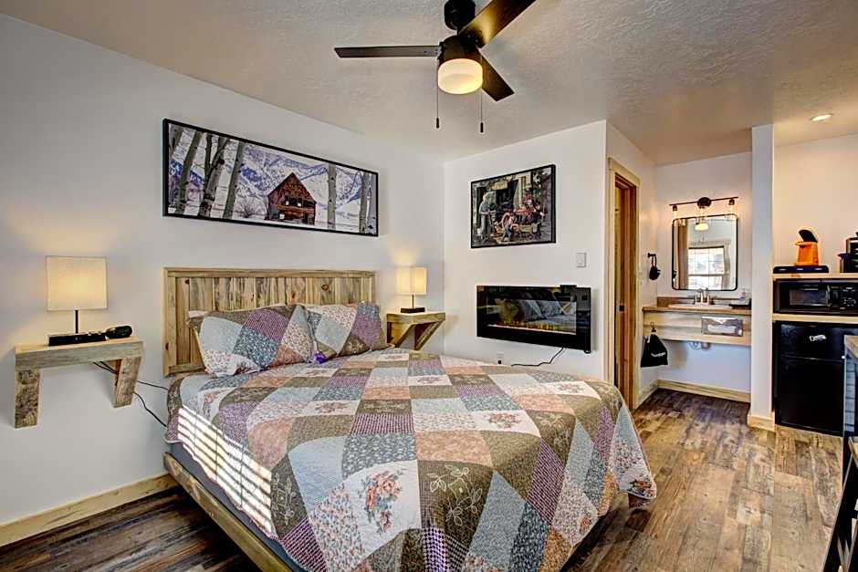 Alpine Lodge Hotel