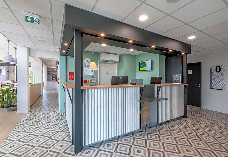 B&B HOTEL Saintes