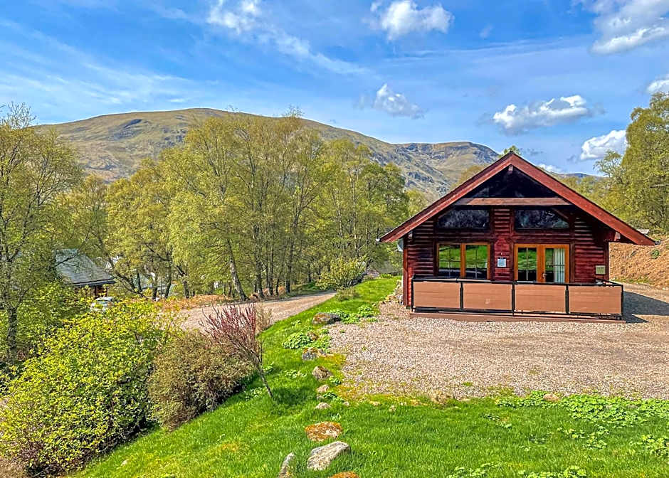 Glen Clova Lodges
