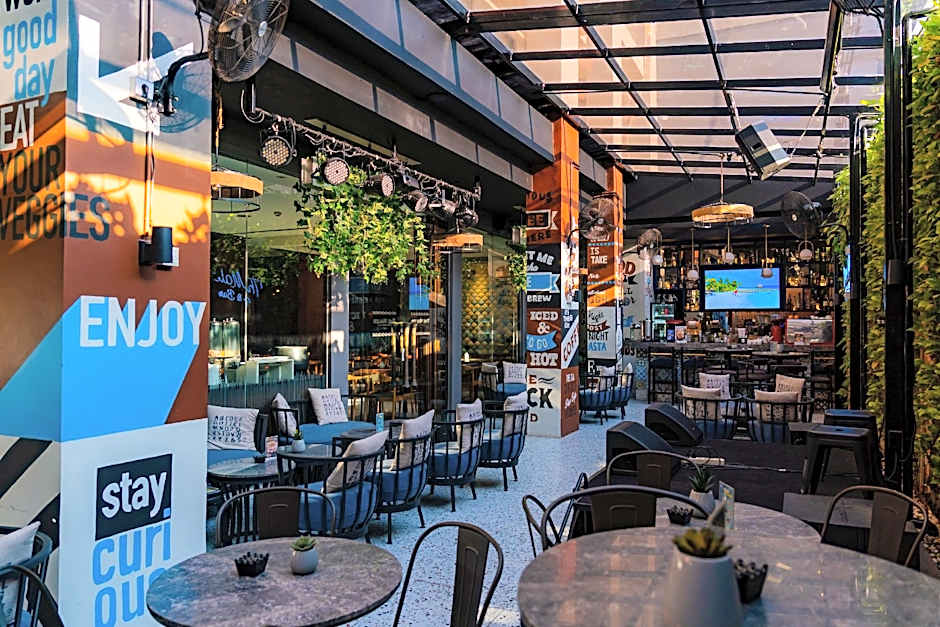 Sotis Hotel Falatehan