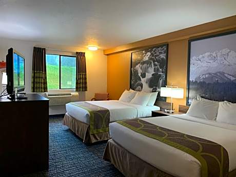 Efficiency Queen Room with Two Queen Beds - Non-Smoking