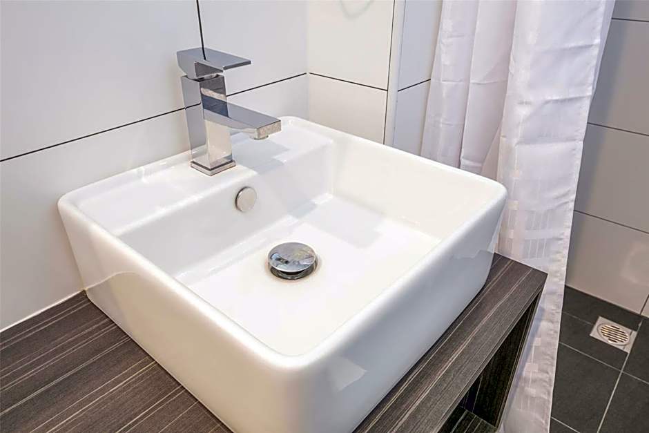 Nightcap at Jamison Hotel