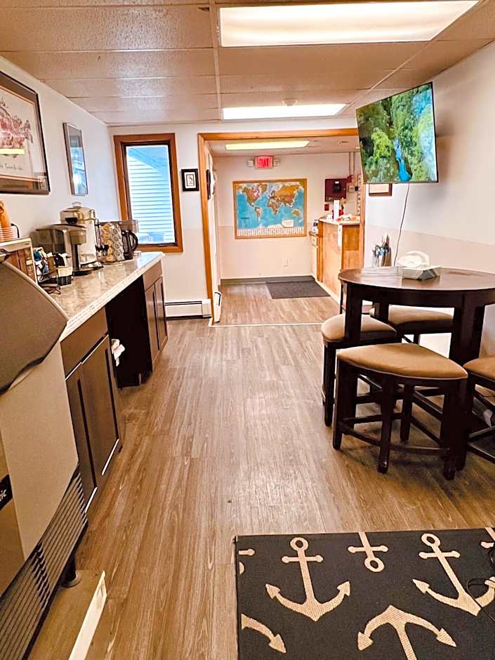 Marina Motel