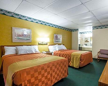2 Double Beds, Smoking