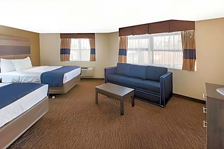 2 Double Beds Suite Non-Smoking