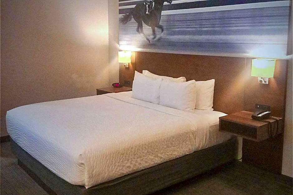 Clarion Pointe Hopkinsville Near The Bruce Convention Center