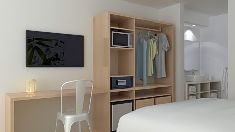 Queen Room