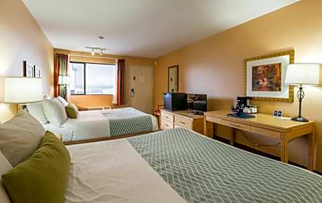 Two Queen Kitchetette Room