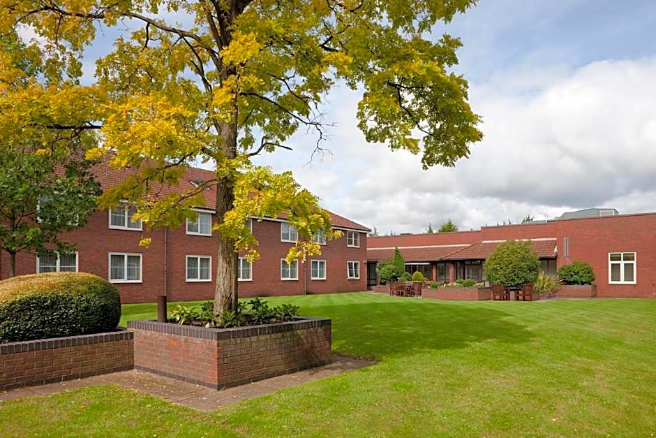 Holiday Inn High Wycombe M40 Jct.4 By IHG