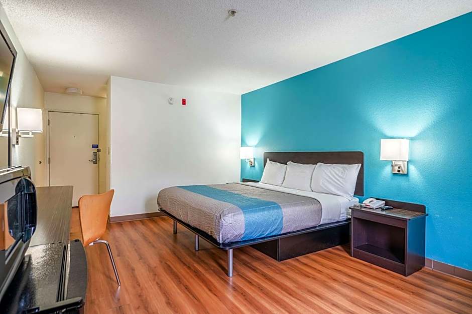 Motel 6-Rocky Mount, NC