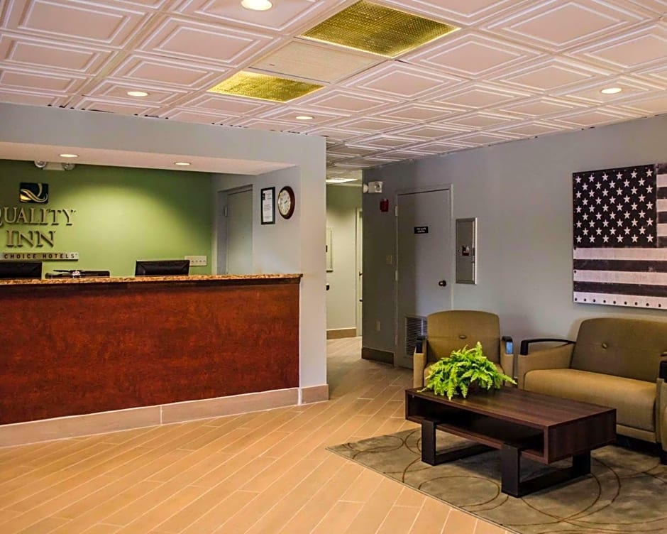 Quality Inn At Eglin AFB