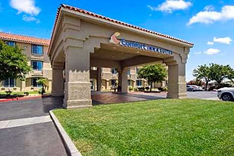 Comfort Inn & Suites Lancaster Antelope Valley