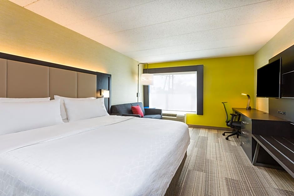 Holiday Inn Express Lorton