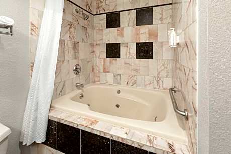 King Studio Suite - Non-Smoking