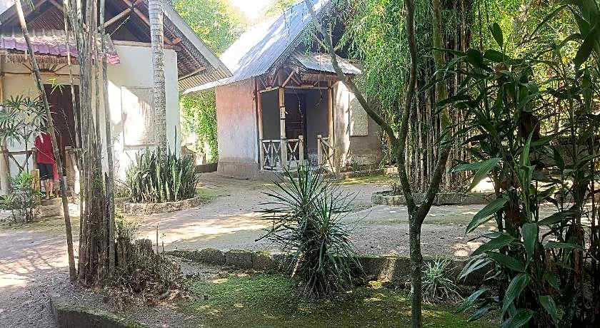 OYO 93766 Bunga Homestay Near Taman Lembah