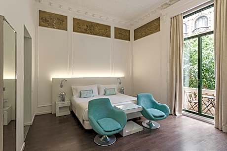 Junior Suite with Balcony
