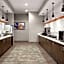 La Quinta Inn & Suites by Wyndham Del Rio
