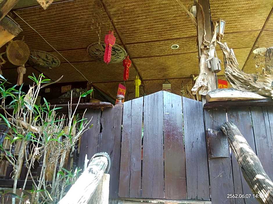 Baan Suan Jantra Home Stay
