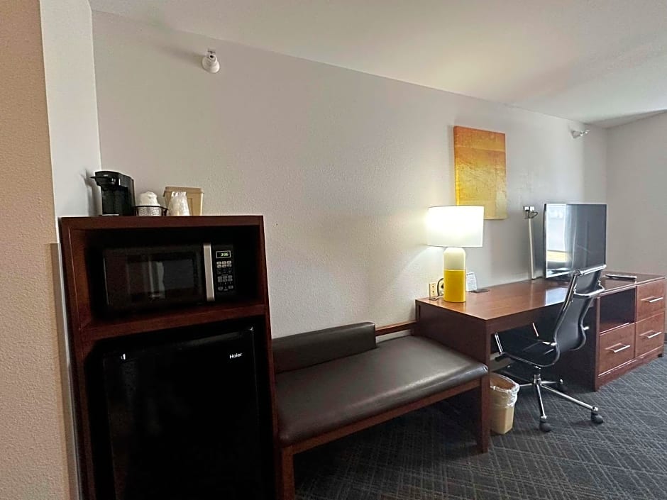 Comfort Suites Jackson - Cape Girardeau