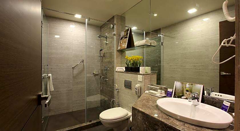 Peerless Hotel Kolkata