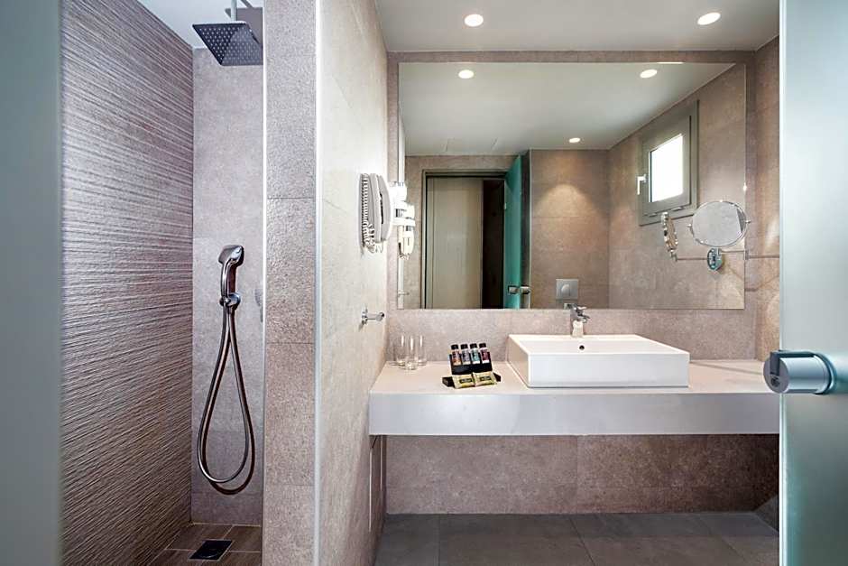 Porto Bello Beach Hotel