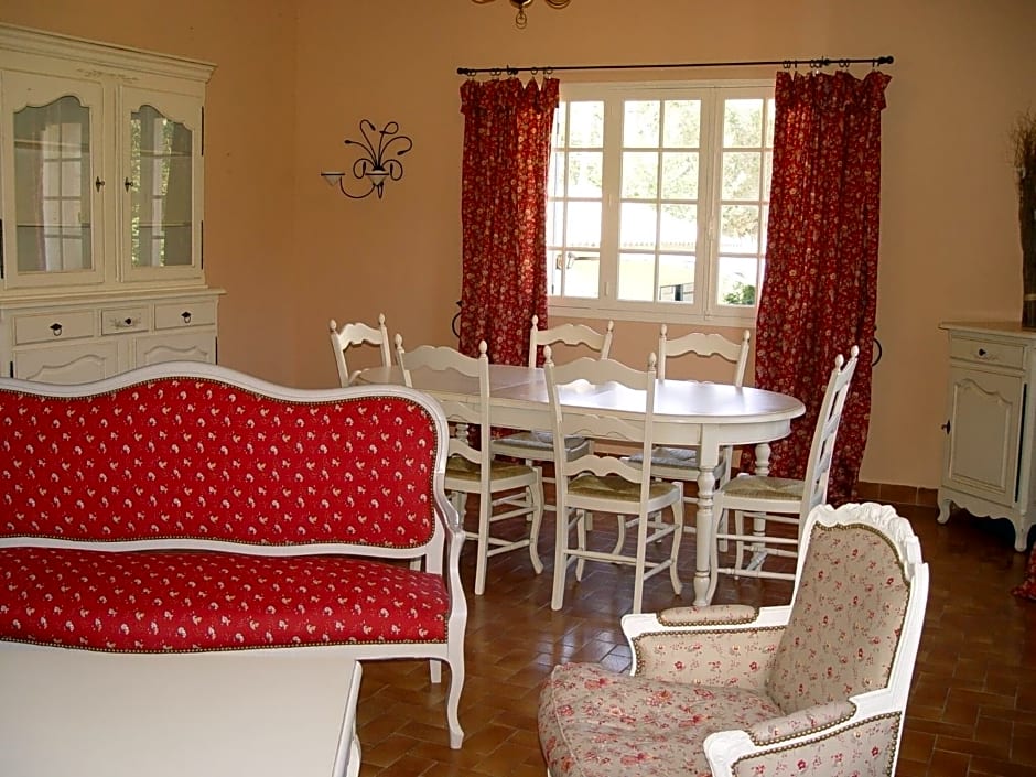 Family Apartment, 2-6 People, In Provenve