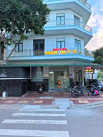 KHÁCH SẠN NGỌC QUÝ 2