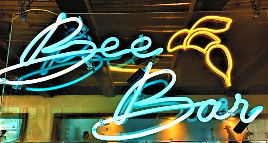 Hotel 12 BEES by Kavia
