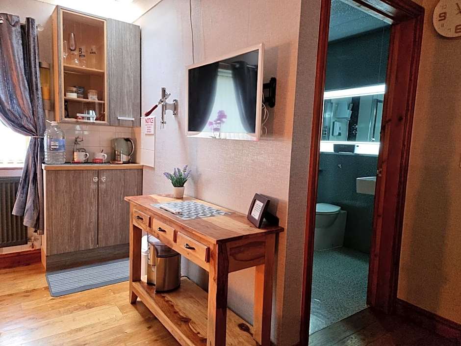 Castle Lodge - Brecon Beacons Accommodation