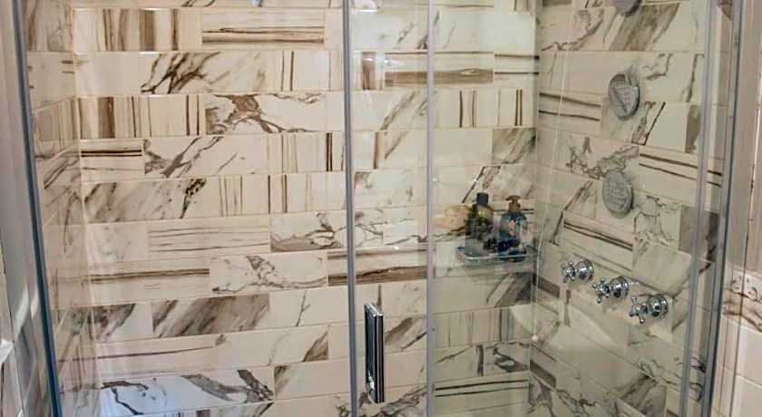 Kyria Boutique House