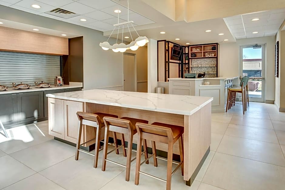 Hilton Garden Inn Lakewood
