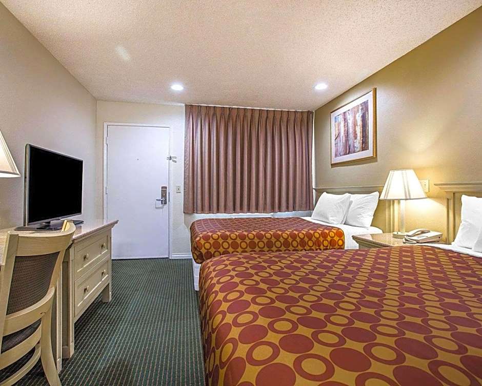Rodeway Inn Santee