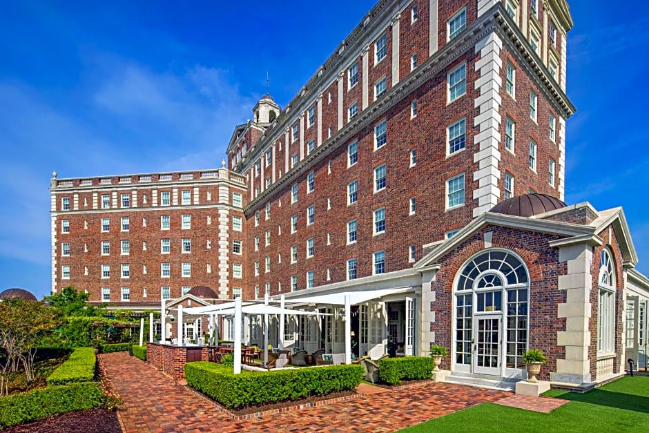 The Historic Cavalier Hotel and Beach Club, Autograph Collection 